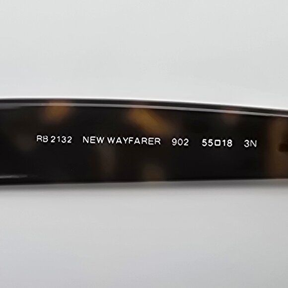 *SOLD* Ray-Ban RB2132 902 New Wayfarer Tortoise Frame G-15 Green Lens Sunglasses - Picture 7 of 13